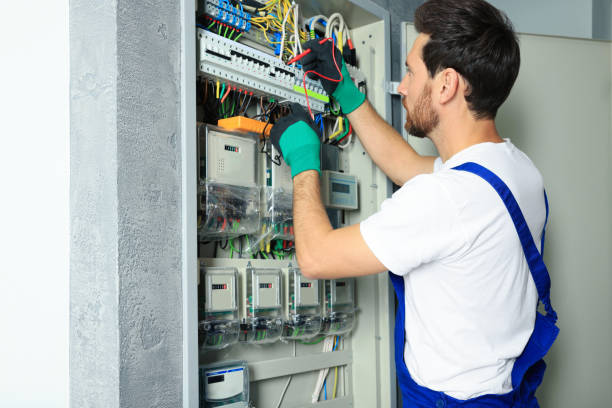 Best Local Electrician Companies  in Superior, WI